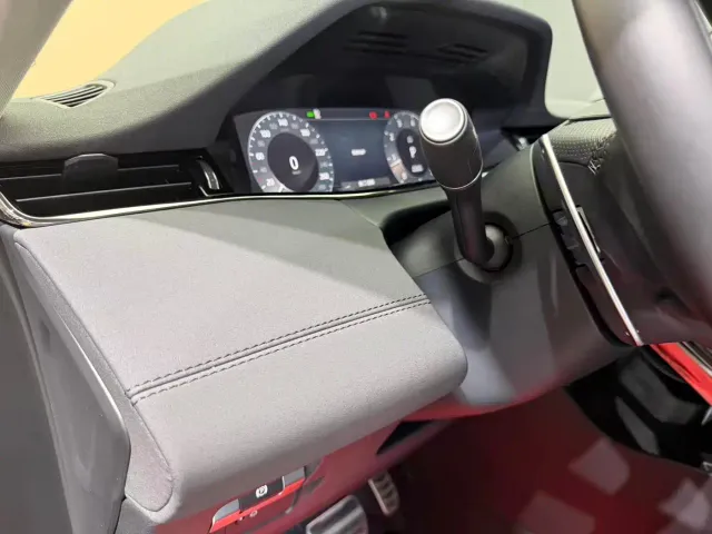 Land Rover Range Rover Evoque — Фото автомобиля 8