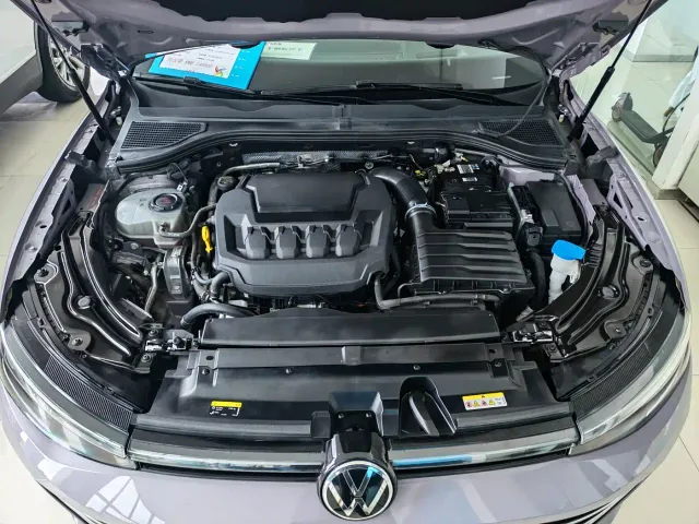 Volkswagen Passat — Фото автомобиля 14