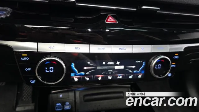 Genesis G80 Бензин 3.5 турбо AWD — Фото автомобиля 15
