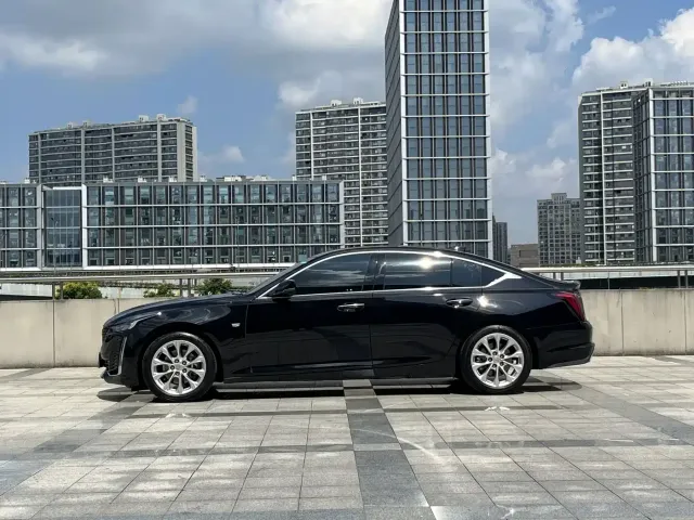 Cadillac CT5 — Фото автомобиля 4