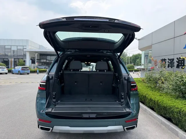 BMW X7 — Фото автомобиля 10