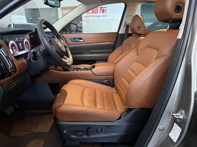 Nissan Terra — Фото автомобиля 6