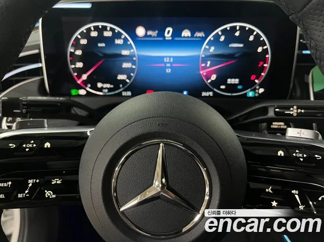 Mercedes-Benz E-Class — Фото автомобиля 8