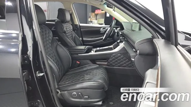 Genesis GV80 — Фото автомобиля 17