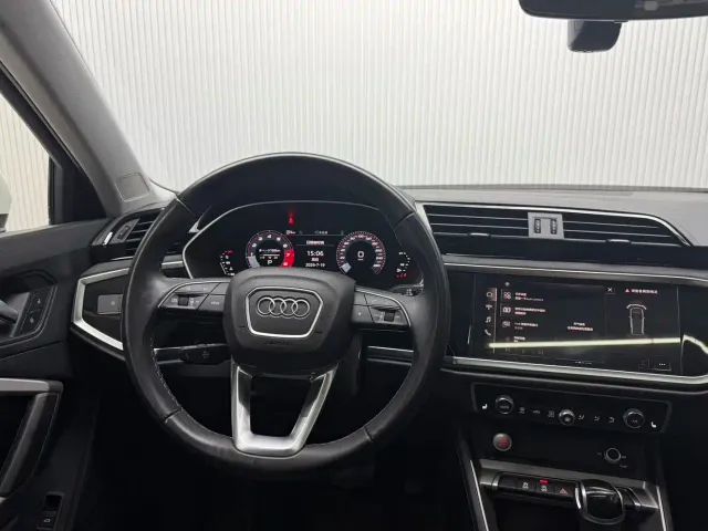 Audi Q3 — Фото автомобиля 21
