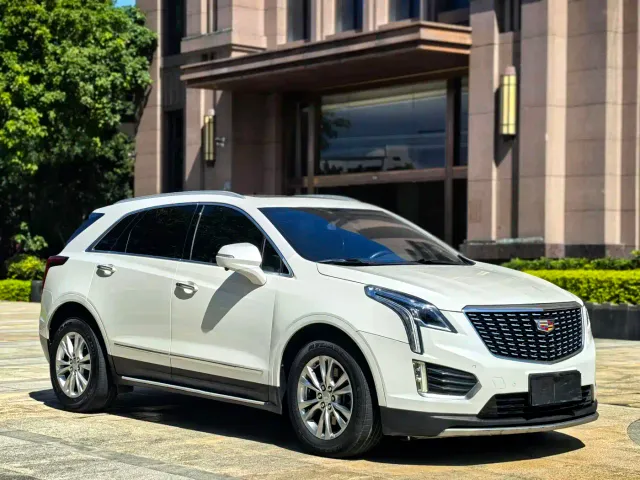 Cadillac XT5 — Фото автомобиля 3