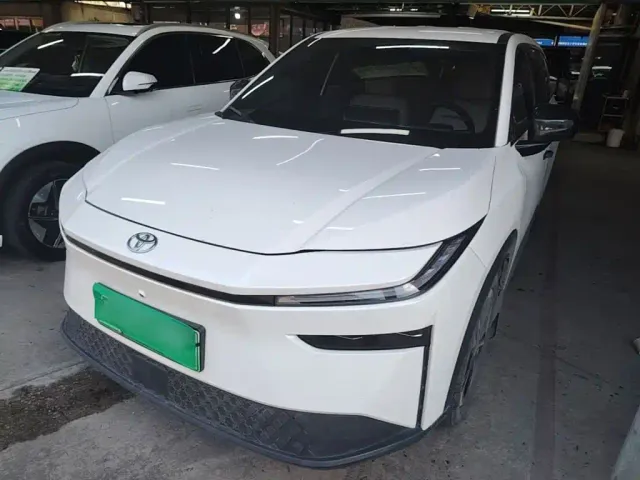 Фотография автомобиля — Toyota BoZhi 3X