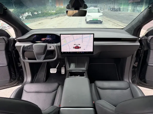 Tesla Model X — Фото автомобиля 8