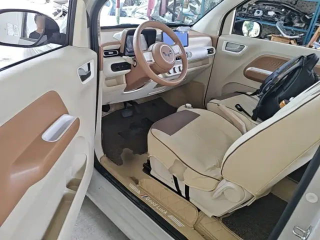 Wuling Hongguang Mini EV — Фото автомобиля 15