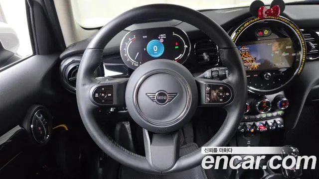 Mini Cooper Cooper 5 дверей Classic — Фото автомобиля 15