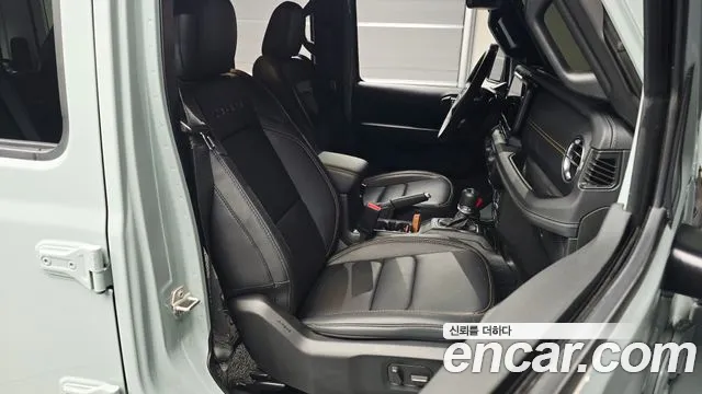 Jeep Wrangler JL — Фото автомобиля 25