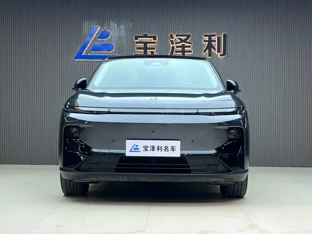 Leapmotor B10 — Фото автомобиля 2
