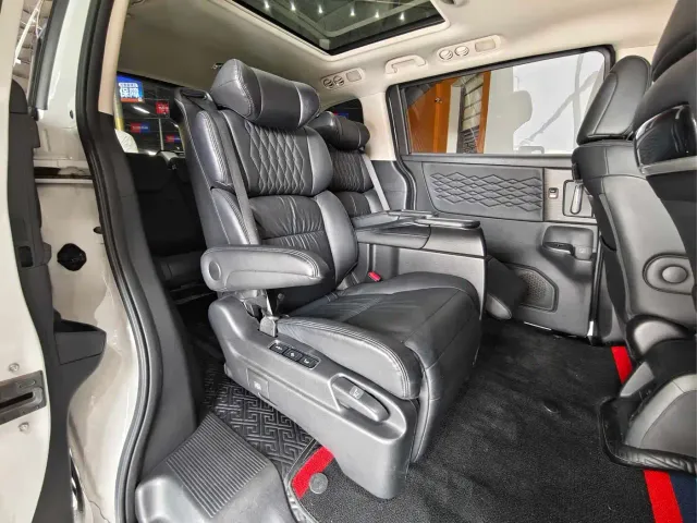Honda Elysion — Фото автомобиля 11