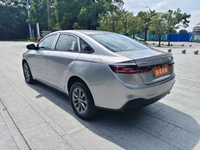 Geely Geometry A — Фото автомобиля 6