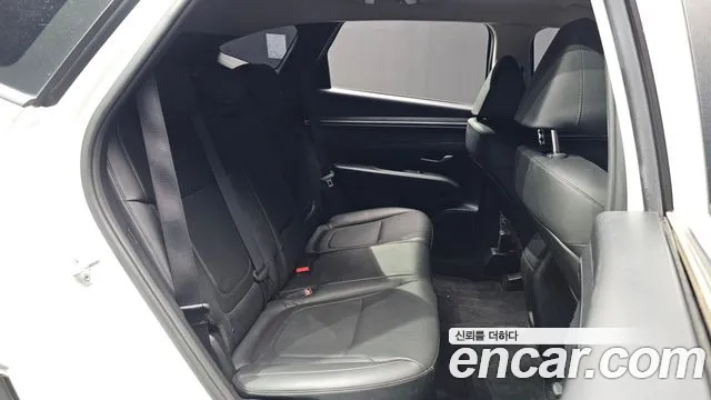 Hyundai Tucson Tucson (NX4) Дизель 2.0 4WD — Фото автомобиля 13
