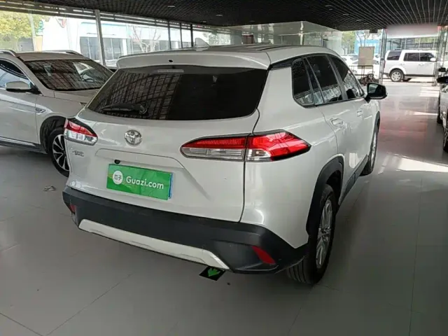 Toyota Corolla Cross — Фото автомобиля 6