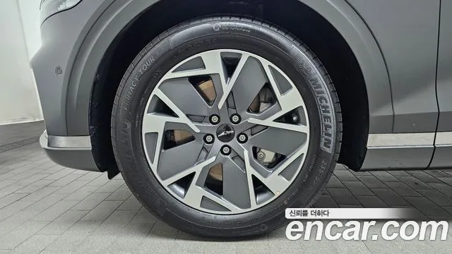 Genesis GV70 Electrified — Фото автомобиля 5