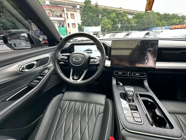 GAC Trumpchi GS8 — Фото автомобиля 17