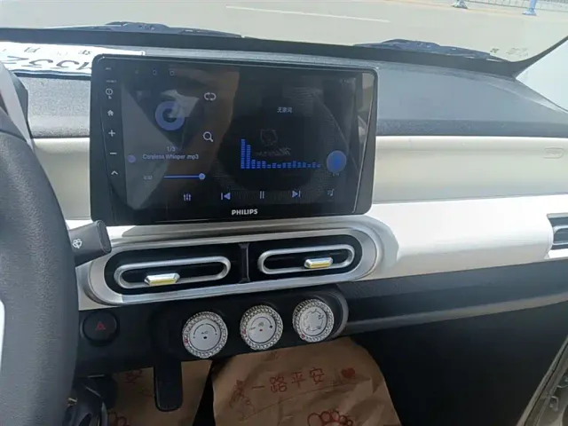 Wuling Hongguang Mini EV — Фото автомобиля 12