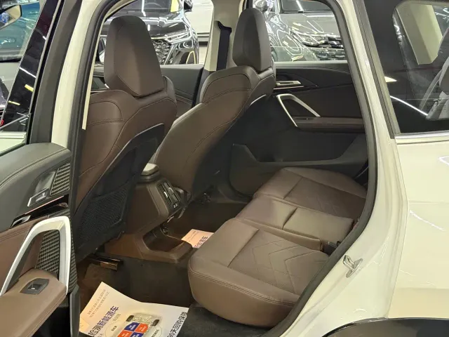 BMW X1 — Фото автомобиля 10