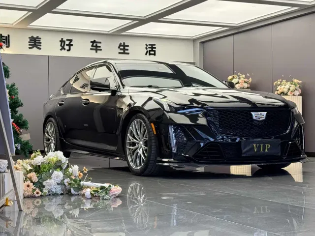 Cadillac CT5 — Фото автомобиля 3