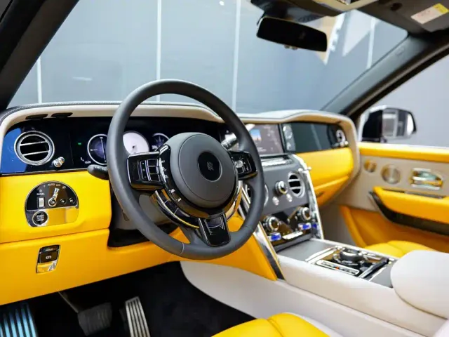 Rolls-Royce Cullinan — Фото автомобиля 12