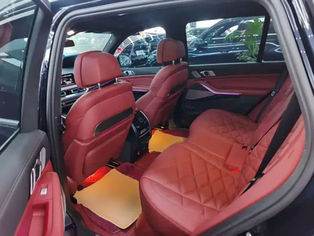 BMW X5 — Фото автомобиля 12