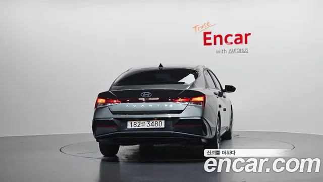 Hyundai Avante CN7 — Фото автомобиля 4