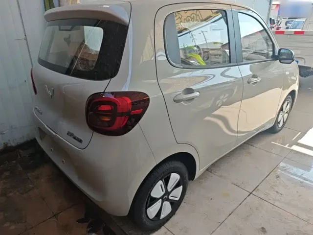 Wuling Hongguang Mini EV — Фото автомобиля 6