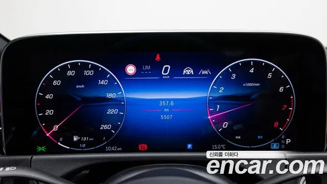 Mercedes-Benz E-Class — Фото автомобиля 8