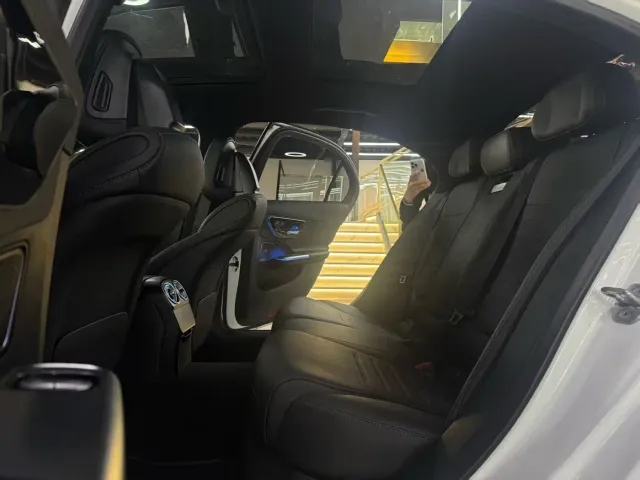 Mercedes-Benz C-Class — Фото автомобиля 4