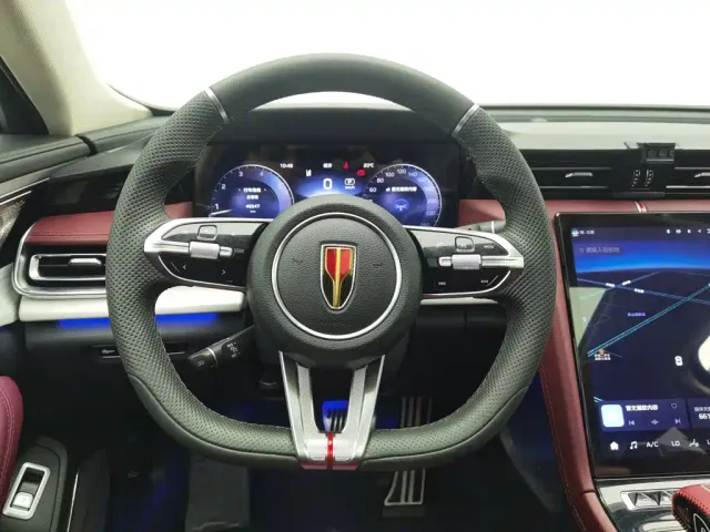 Hongqi H5 — Фото автомобиля 11