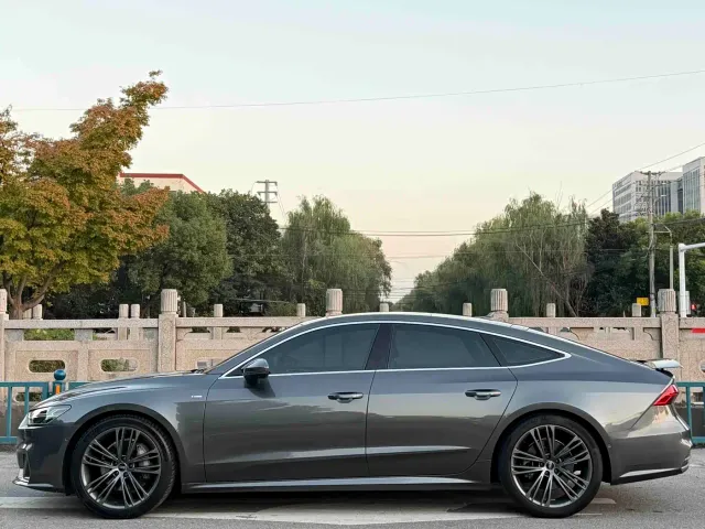 Audi A7 — Фото автомобиля 3