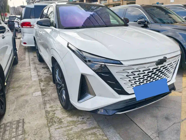 Changan Z6 — Фото автомобиля 3