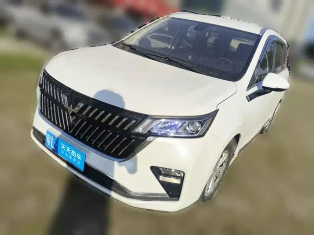 Фотография автомобиля — Wuling Jiachen