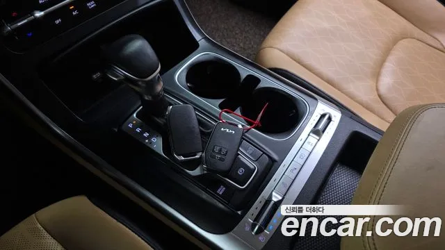 Kia Carnival 4th Gen — Фото автомобиля 12
