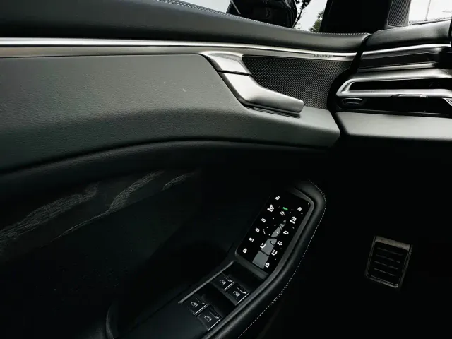 Audi A6L — Фото автомобиля 18