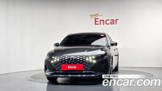 Hyundai Grandeur Grandeur (New) Hybrid — Фото автомобиля 3