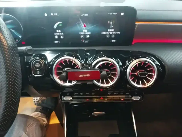 Mercedes-Benz A-Class AMG — Фото автомобиля 12