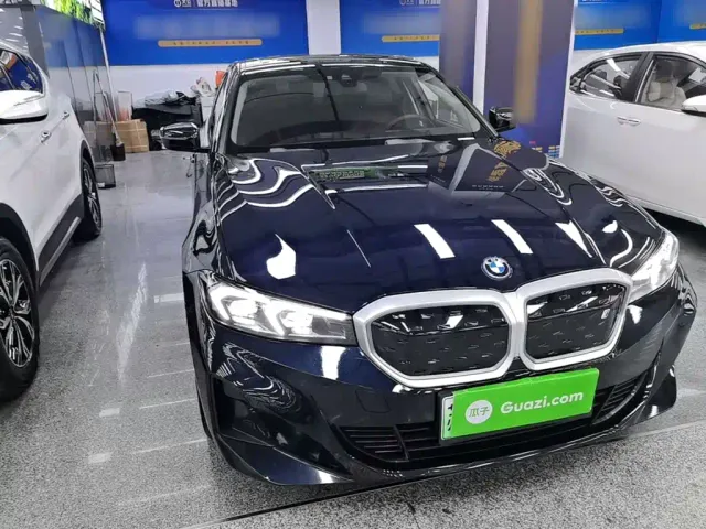 BMW i3 — Фото автомобиля 3