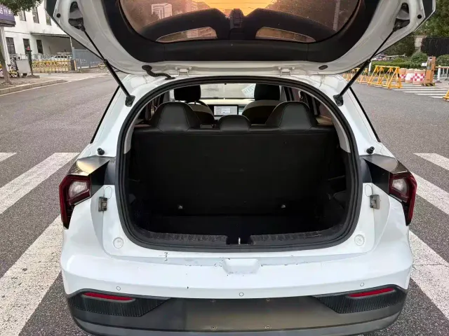 Geely Geometry E Firefly — Фото автомобиля 17