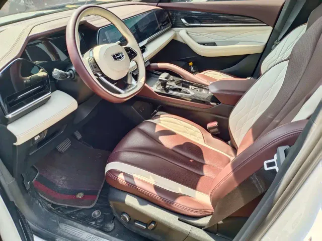 Geely Xingyue L — Фото автомобиля 4