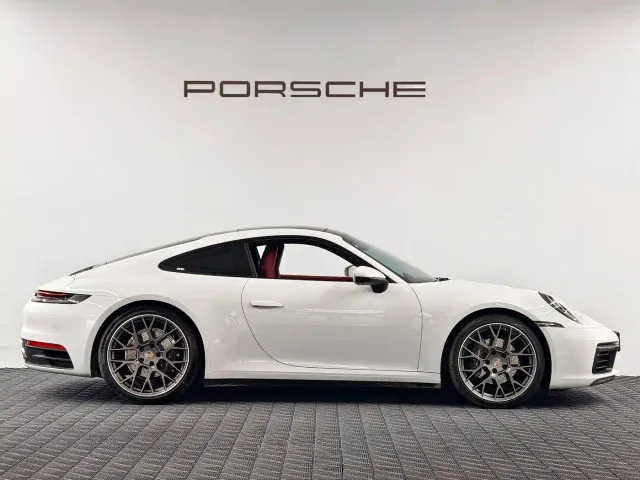 Porsche 911 — Фото автомобиля 6