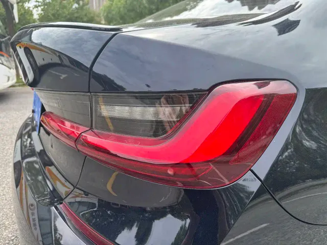 BMW 3 Series — Фото автомобиля 15