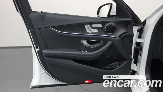 Mercedes-Benz E-Class W213 — Фото автомобиля 13