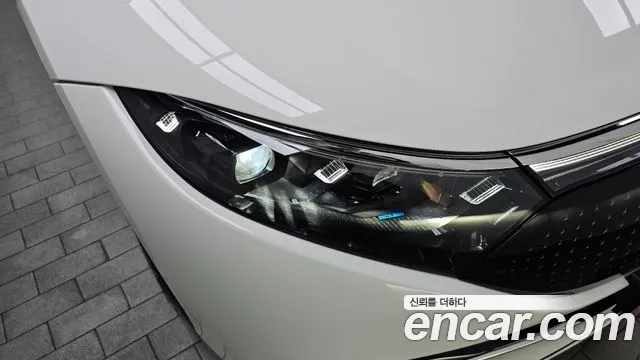 Mercedes-Benz EQS — Фото автомобиля 22