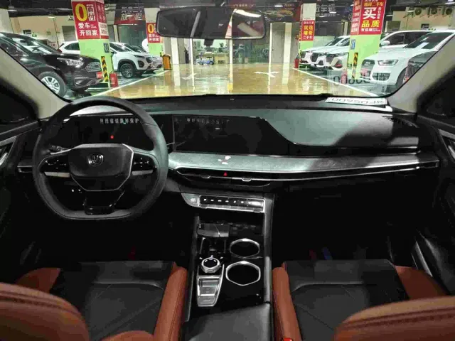 Changan Eado — Фото автомобиля 6