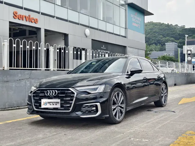 Фотография автомобиля — Audi A6L