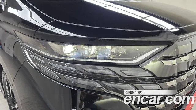 Toyota Alphard Generation 4 — Фото автомобиля 21