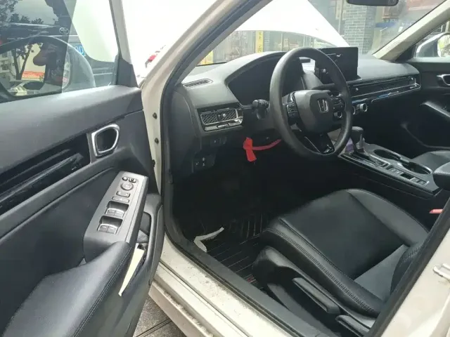 Honda Civic 2023 240TURBO CVT Sporty·C-Special Edition — Фото автомобиля 12